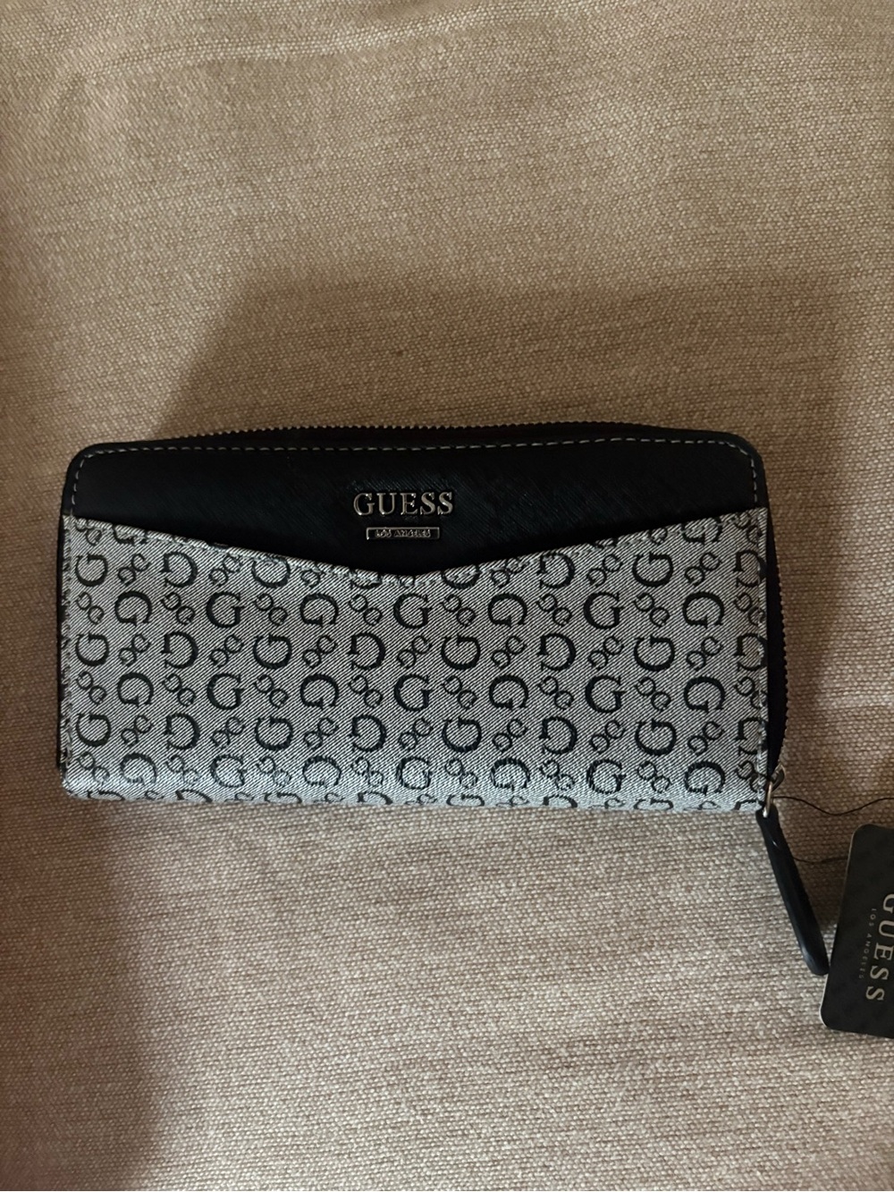 GUESS Black and Gray Logo Zip Wallet
